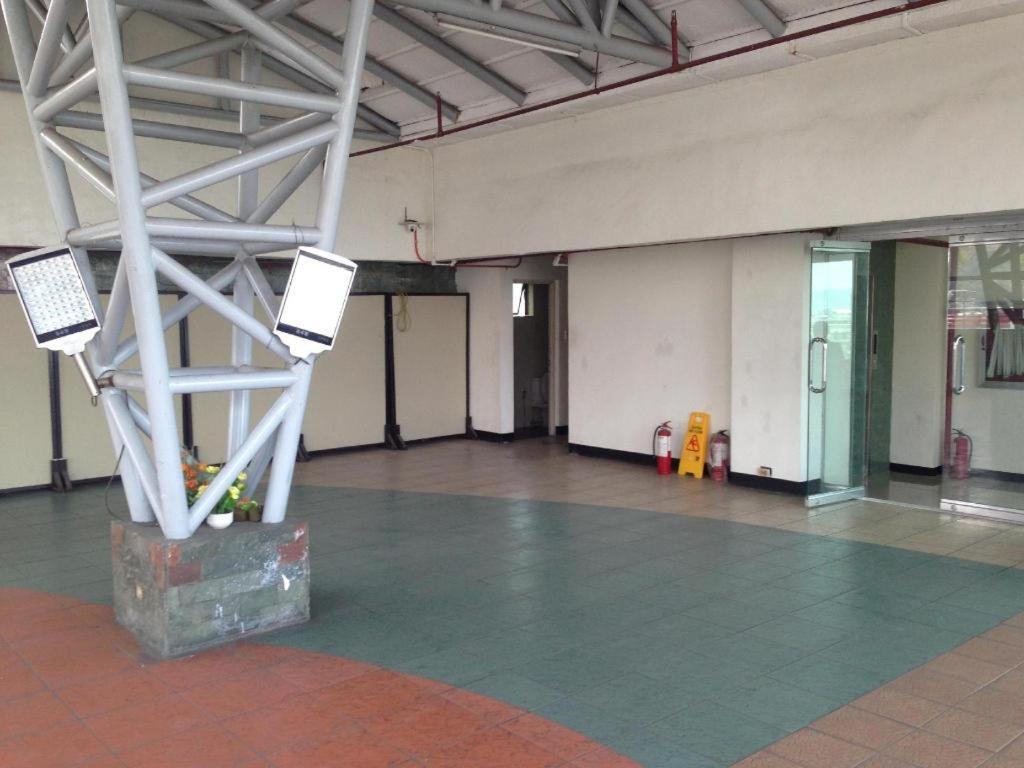 Cherry Midtown Hotel Olongapo Luaran gambar