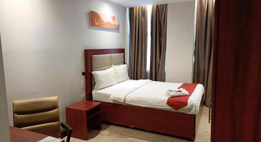 Cherry Midtown Hotel Olongapo Luaran gambar