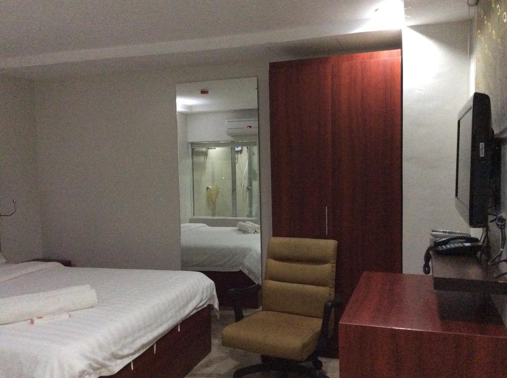 Cherry Midtown Hotel Olongapo Bilik gambar